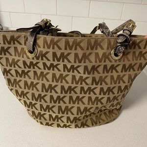 Michael Kors Tote